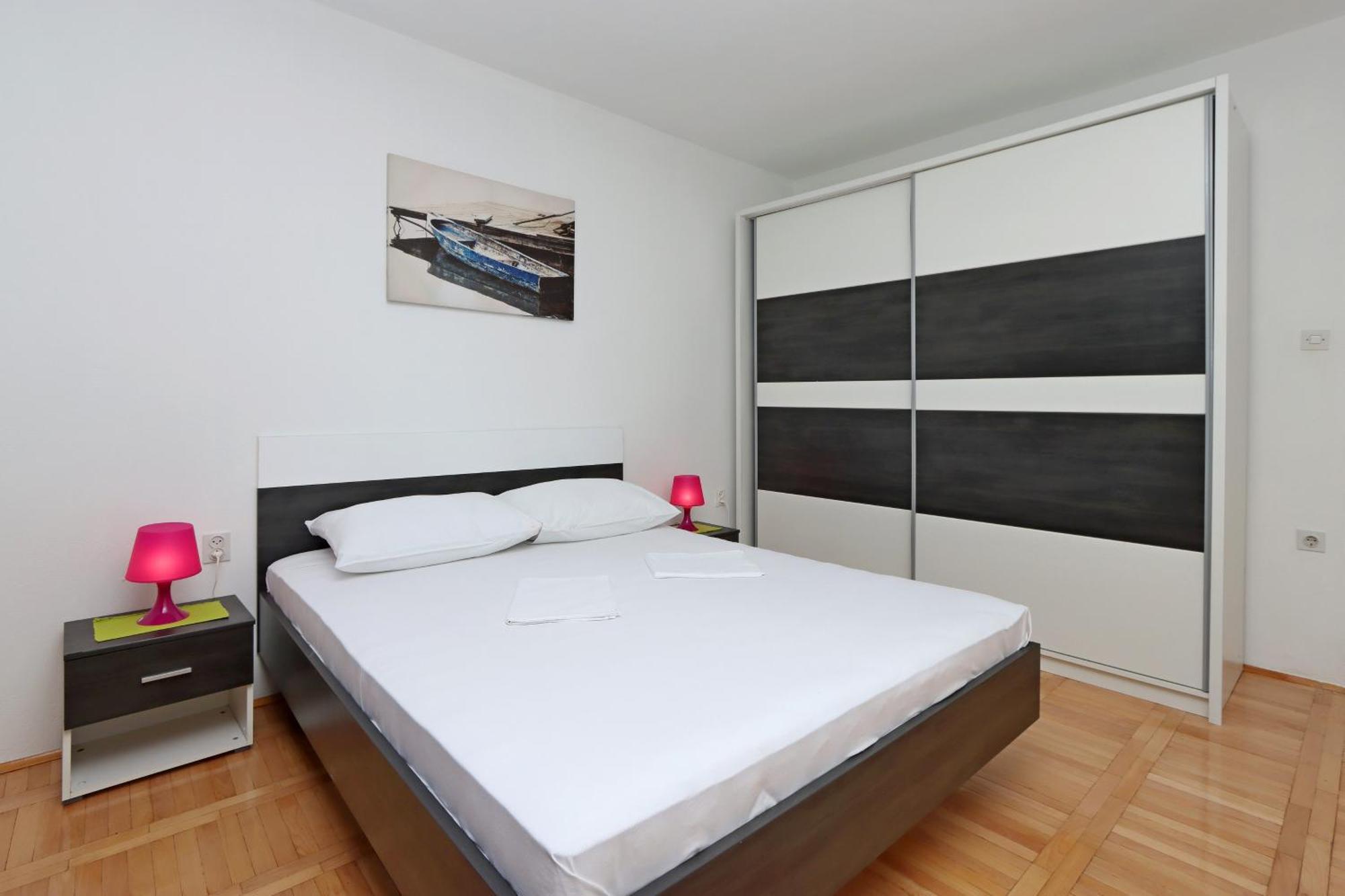 Apartments With A Parking Space Senj - 5571 Rum bild