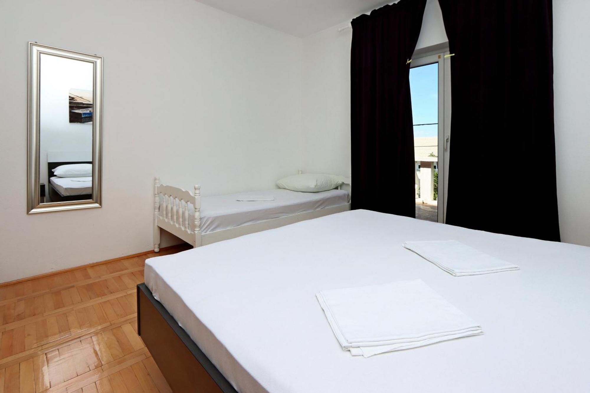 Apartments With A Parking Space Senj - 5571 Rum bild